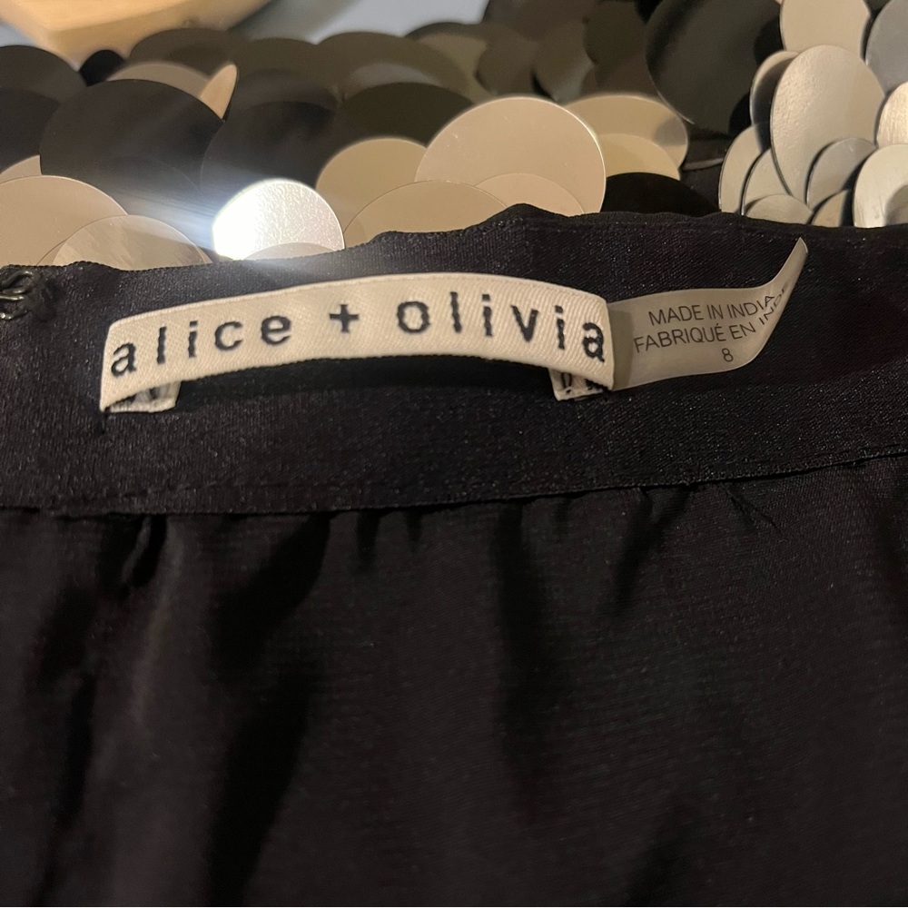 Alice + Olivia Rubi Embellished Micro Skirt 8 Sequin Paillette Silver Black - Picture 15 of 16